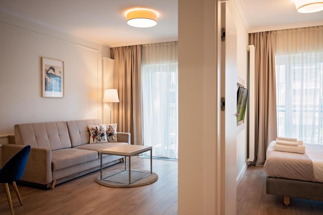 Mennica Residence - Grzybowska 43A Варшава Екстер'єр фото