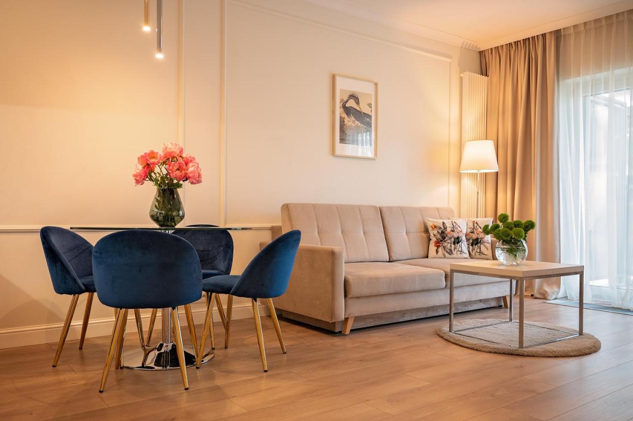 Mennica Residence - Grzybowska 43A Варшава Екстер'єр фото