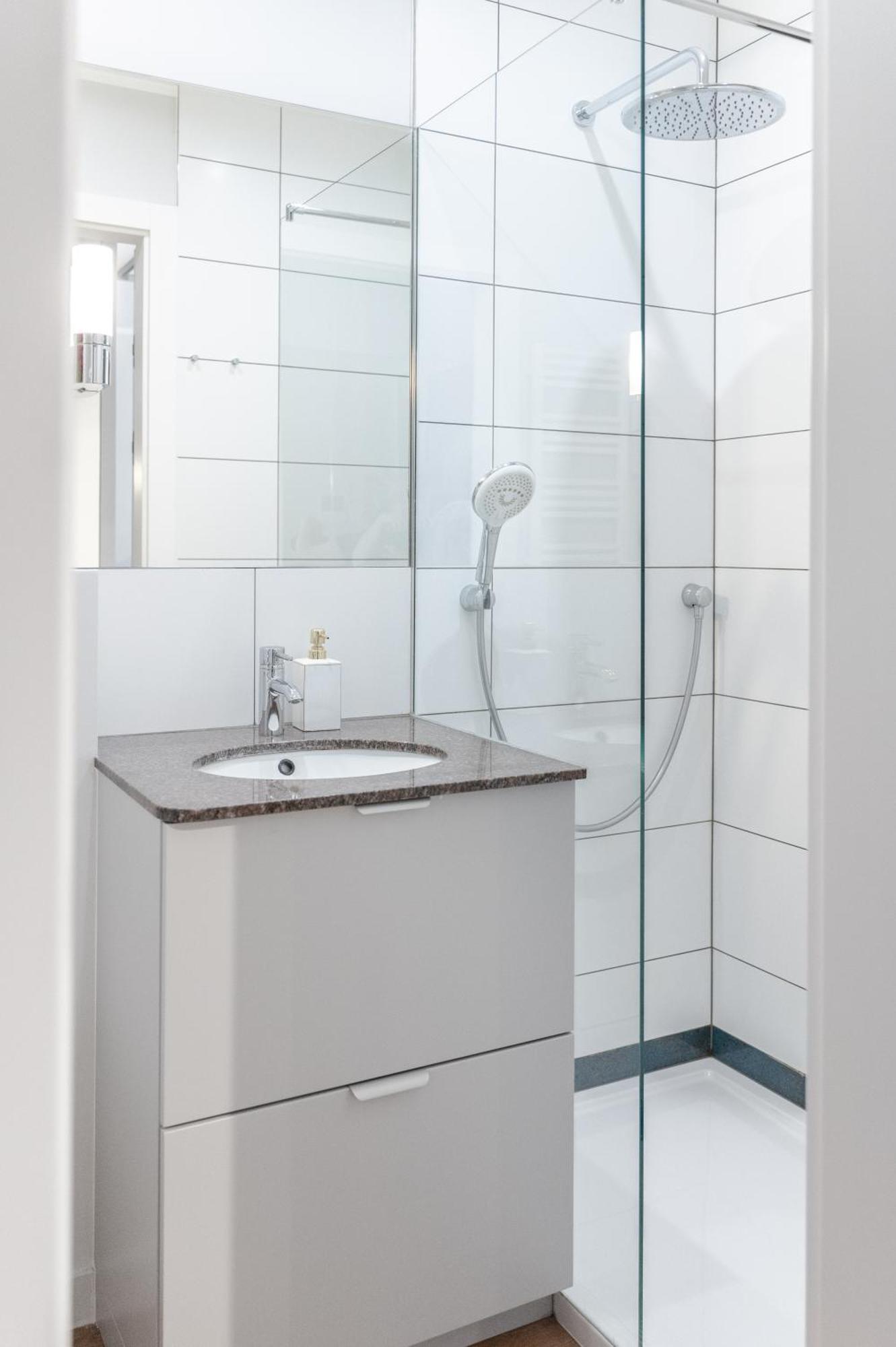 Mennica Residence - Grzybowska 43A Варшава Екстер'єр фото